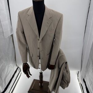 Vittorio Beige Men's Suit